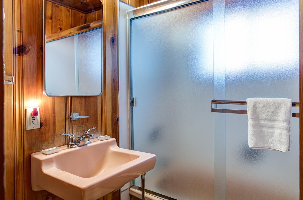 70 Simmons Den Chalet *