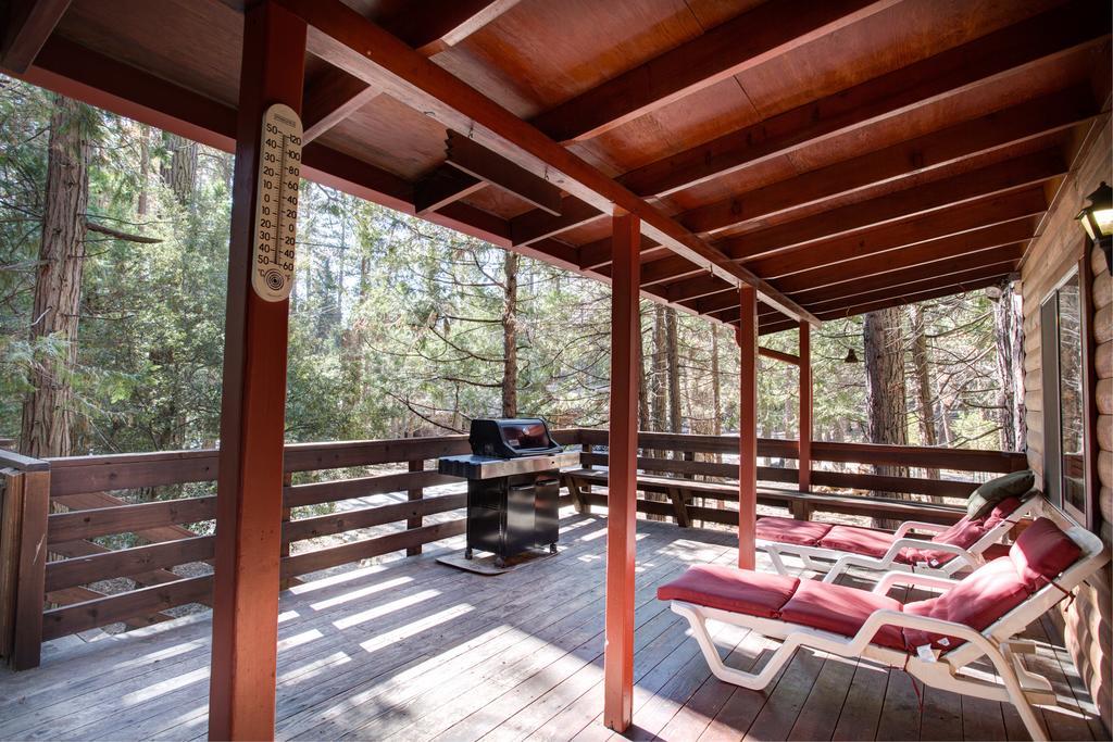 Chalet 70 Simmons Den